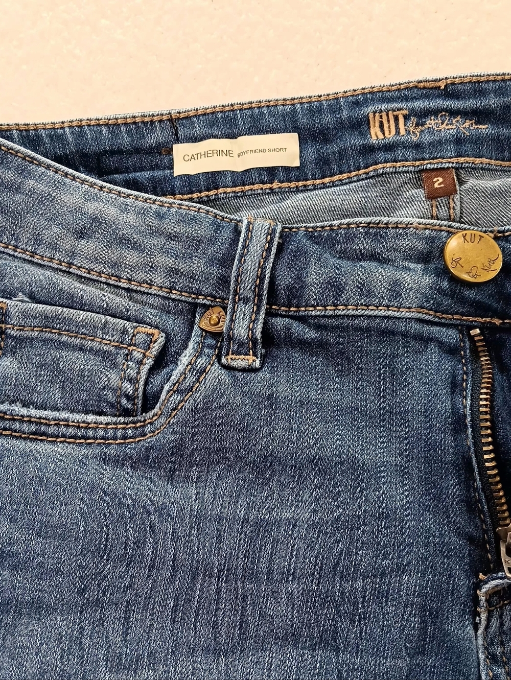 Kut from the Kloth Womens Sz 2 Catherine Boyfriend Shorts Bermuda Jean Jorts - Picture 4 of 8